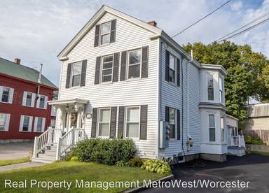Main picture of 8 Central St