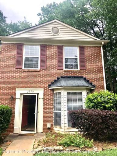 Main picture of 2979 Lexington Trace Dr SE