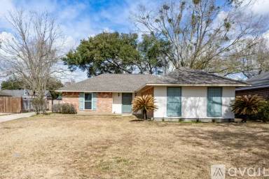 Main picture of 15049 Profit Ave