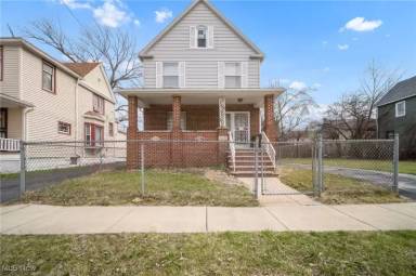 Main picture of 1433 E 112th St