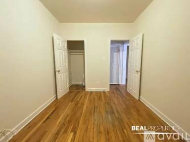 Main picture of 3825 N Fremont St