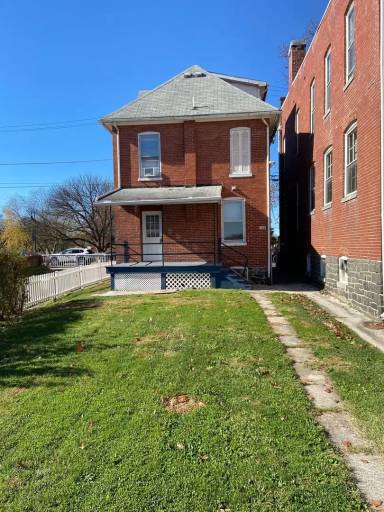 Main picture of 155 N Washington St