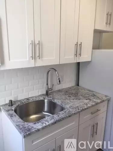 Main picture of 29 07 Ditmars Blvd