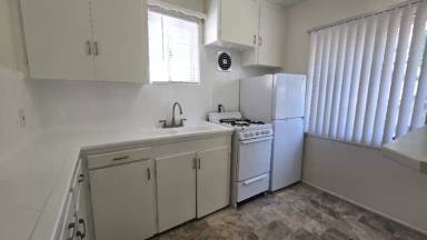 Main picture of 1841 S Mayflower Ave