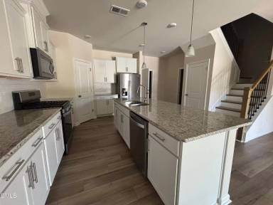 Main picture of 268 Abbots Mill Dr