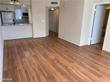 Main picture of 10038 Twin Lakes Dr