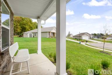 Main picture of 121 Curren Ct