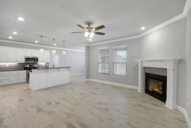 Main picture of 551 Piper Ln