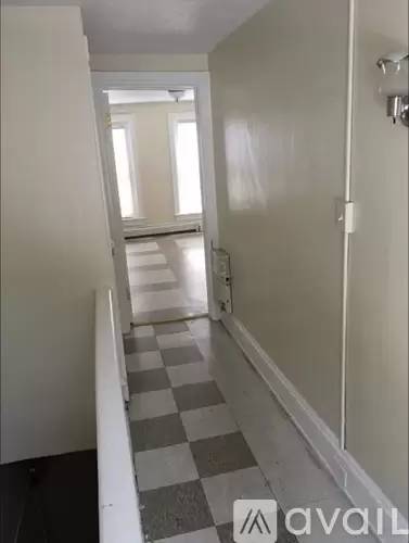 Main picture of 330 Tyler St