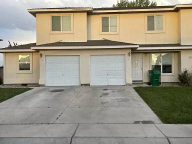 Main picture of 805 Sunny Ln