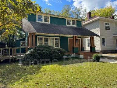 Main picture of 605 Hammond St