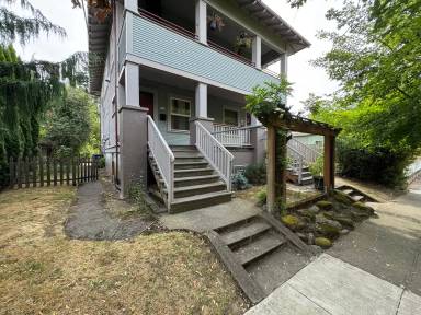 Main picture of 8524 SE 11th Ave