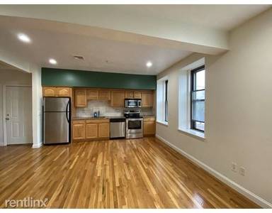 Main picture of 1008 Bennington St
