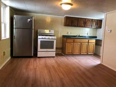 Main picture of 204 Waddell Ave