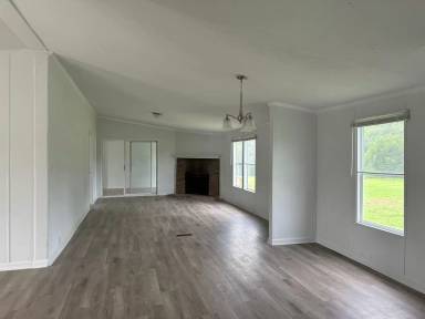 Main picture of 111 Songbird Ln