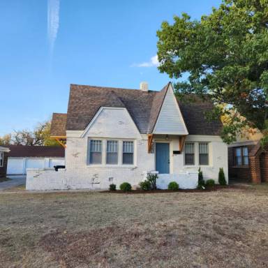 Main picture of 2547 NW 20th St