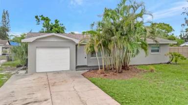 Main picture of 3816 1st Ave W