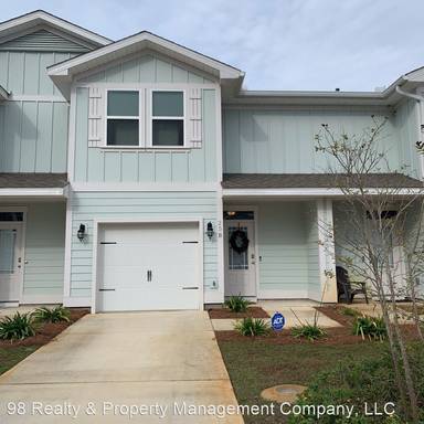 Main picture of 25 Crossing Ln