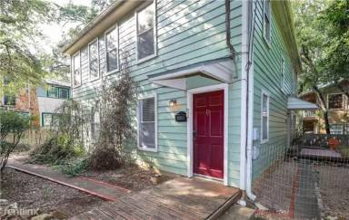 Main picture of 1305 Lorrain St