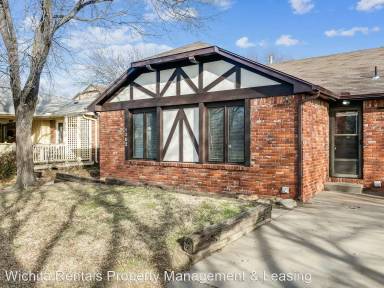 Main picture of 1302 N Richmond Cir