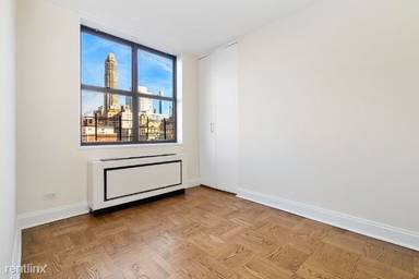 Main picture of 400 E 71st St Apartments