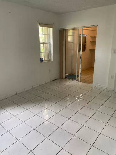 Main picture of 20610 SW 121st Ct