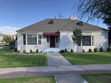 Main picture of 440 E 1st Ave