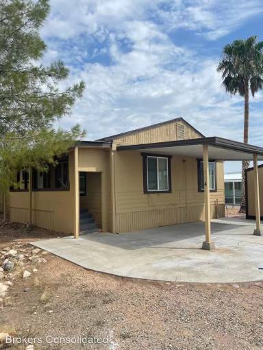Main picture of 594 N Ironwood Ave