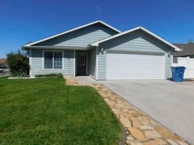 Main picture of 2986 1/2 Redbud Ct