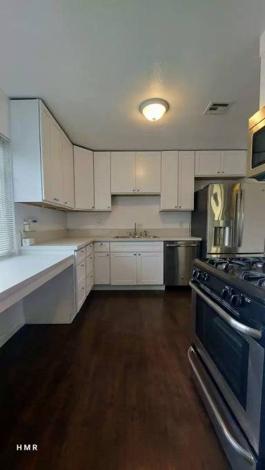 Main picture of 12775 Benson Ave