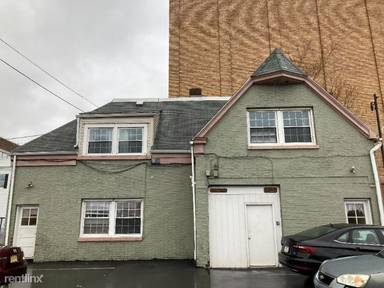 Main picture of 53 N River St