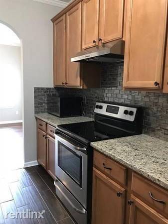 Main picture of 754 Devon St