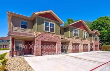 Main picture of 1302 S Lexington Ave