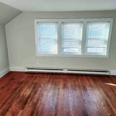 Main picture of 100 Howe St