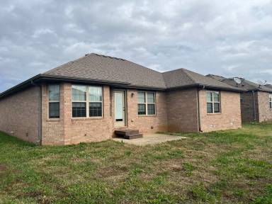 Main picture of 484 W Madrid St