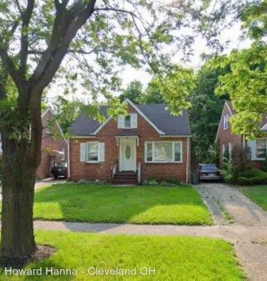 Main picture of 608 E 120th St