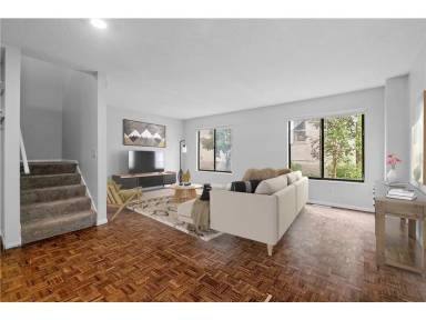 Main picture of 941,942,947 & 951 17th Ave SE