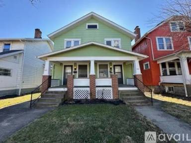 Main picture of 219 E Jenkins Ave