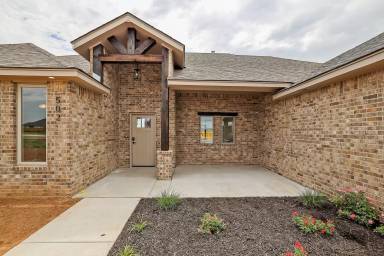 Main picture of 502 Country Club Dr