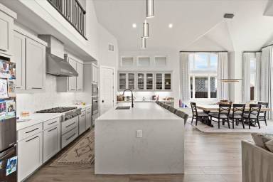 Main picture of 721 Yarrow St
