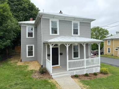 Main picture of 1203 Walnut St