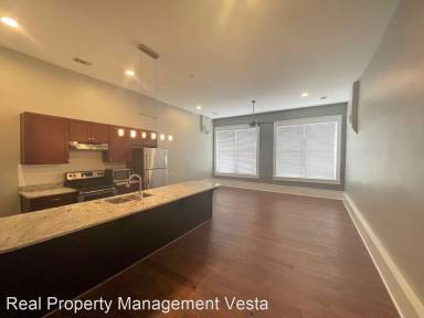 Main picture of 447 3rd St
