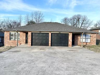 Main picture of 5702 Sara St