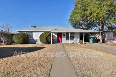 Main picture of 2546 W Monterey Way