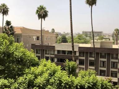 Main picture of 100 South Doheny Condos