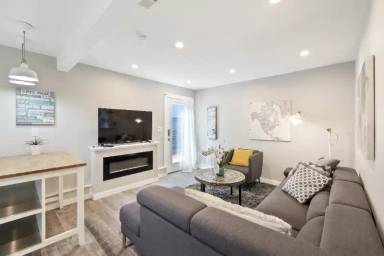 Main picture of 221 Goodwin Dr