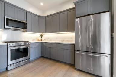 Main picture of 1298 Treat Ave