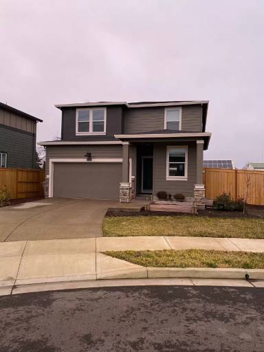 Main picture of 1332 SE Elown Ln
