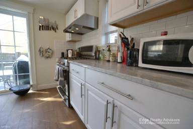 Main picture of 1 Norfolk Pl