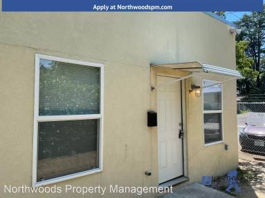 Main picture of 312 E 12th St